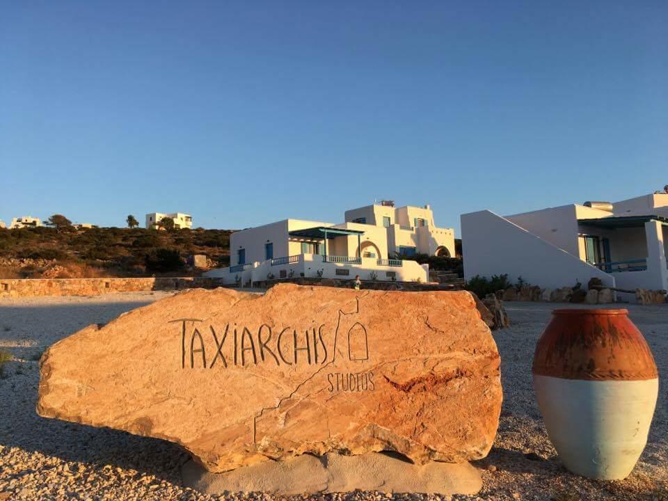 Taxiarchis Studios Agios Georgios  Exterior photo